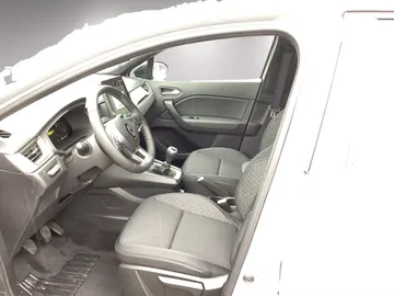 Car image 17