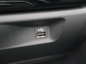 Car image 31