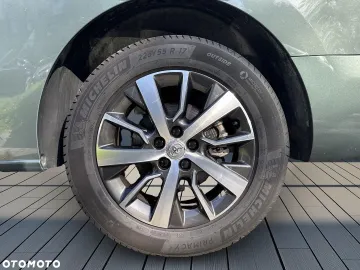 Car image 36