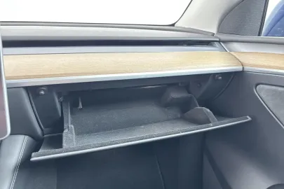 Car image 41
