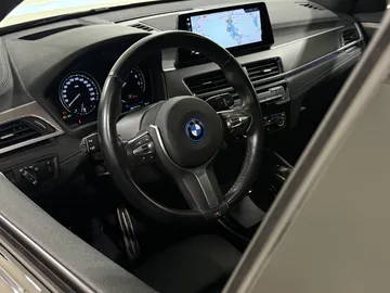 Car image 38