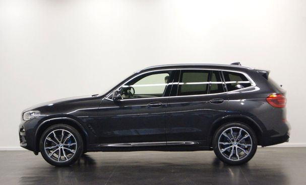 BMW X3 xDrive 170 kW image number 3