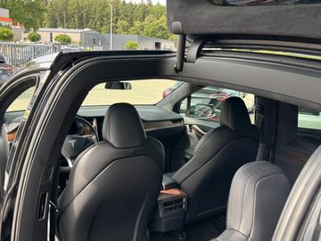 Car image 43