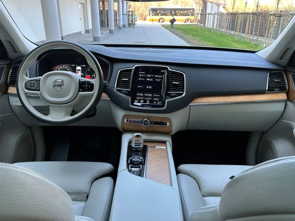 Volvo XC90 AWD 173 kW image number 23