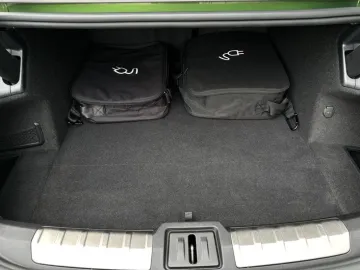 Car image 27