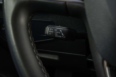 Car image 38