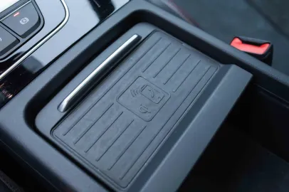 Car image 39