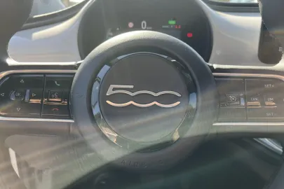Car image 31