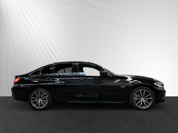 BMW 320 e Sport Line 150 kW image number 2