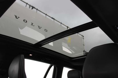 Car image 33