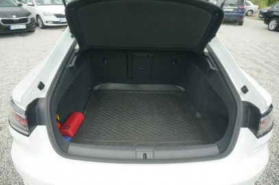 Car image 33