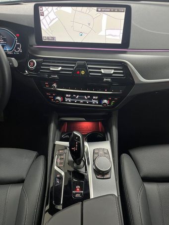 BMW 530 Touring 215 kW image number 26