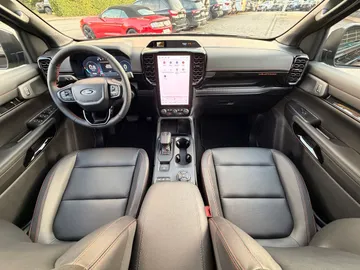 Car image 43