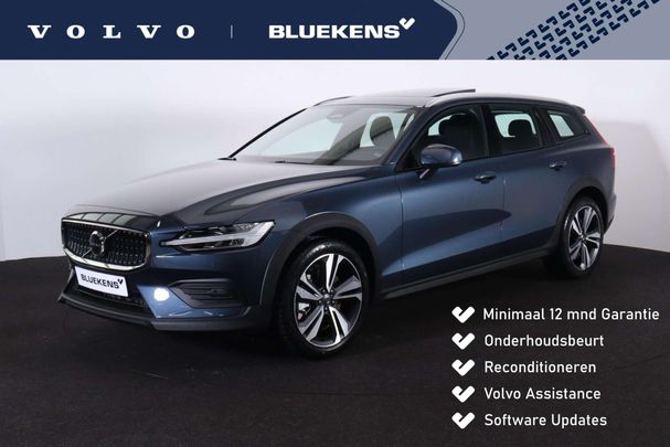 Volvo V60 Cross Country AWD B5 184 kW image number 1