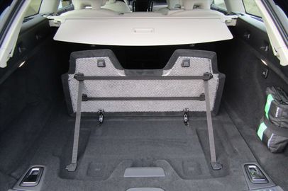 Car image 38