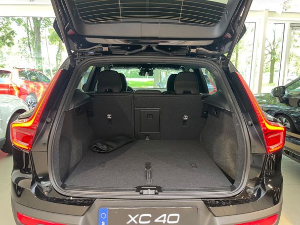 Volvo XC40 Recharge Pure Electric Plus 185 kW image number 7