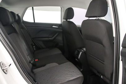 Car image 30