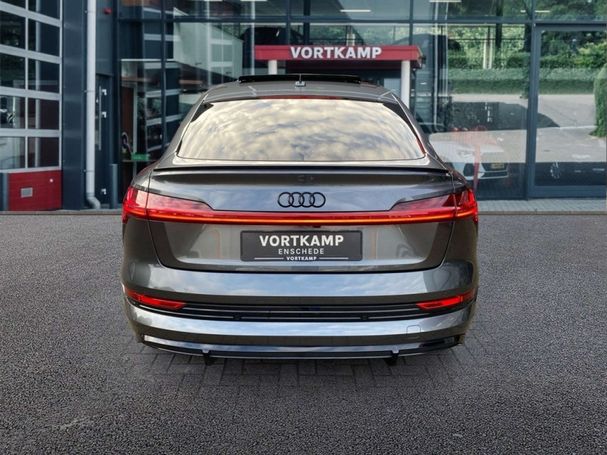 Audi e-tron 50 quattro S-line 230 kW image number 6