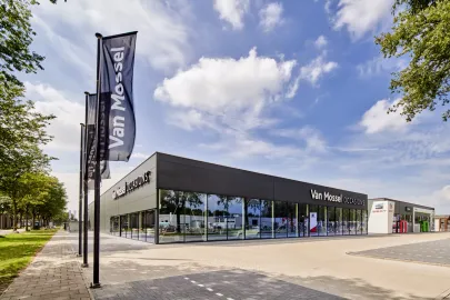 Car image 50