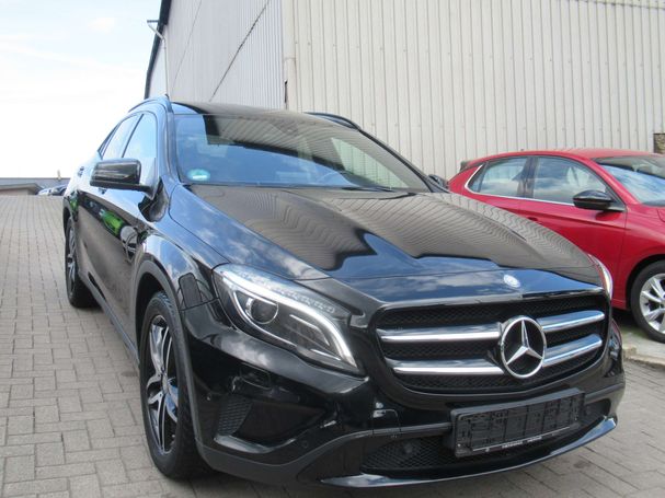 Mercedes-Benz GLA 180 90 kW image number 4