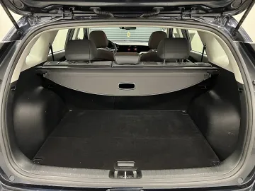 Car image 44