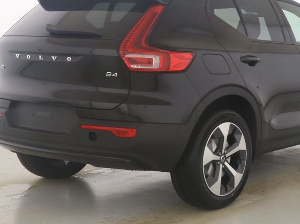 Volvo XC40 B4 Plus DKG 145 kW image number 9