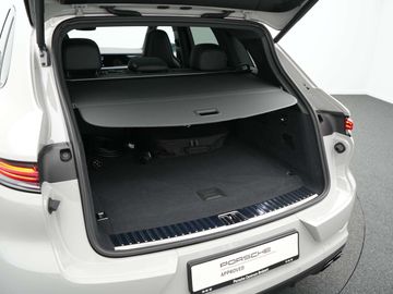 Car image 37