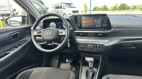 Car image 21