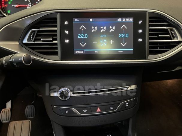 Peugeot 308 1.2 PureTech 130 Allure 96 kW image number 9