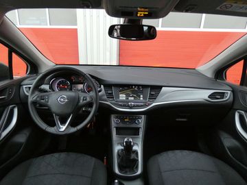 Car image 13