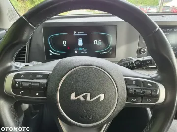 Car image 32