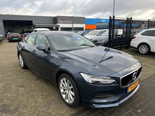 Volvo S90 Momentum D3 110 kW image number 2