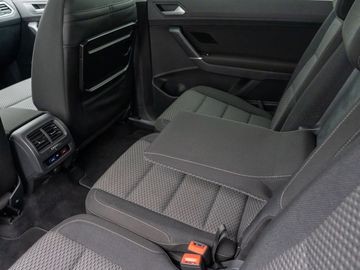 Car image 36