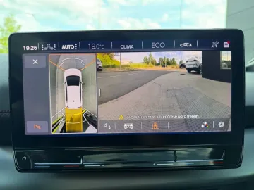 Car image 36