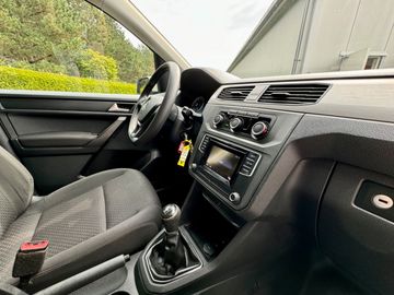 Car image 27