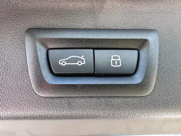 Car image 39