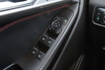 Car image 41