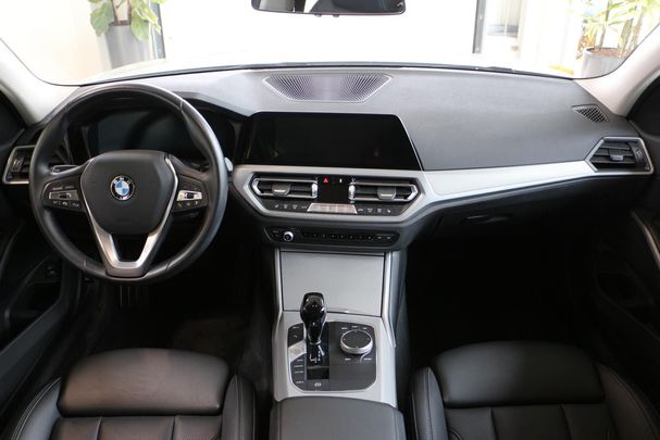 BMW 318d Touring 110 kW image number 14