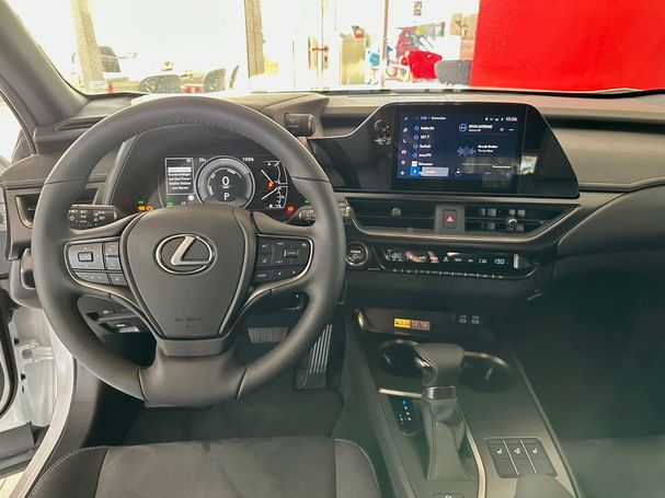 Lexus UX 250h 135 kW image number 9