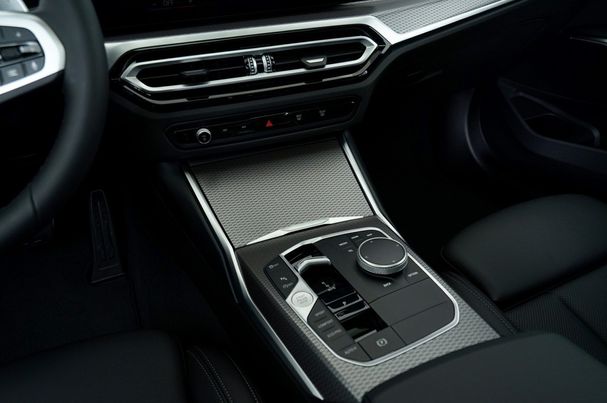 BMW 320i xDrive 135 kW image number 9