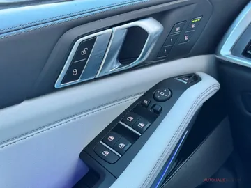 Car image 44