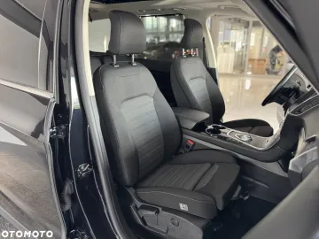 Car image 40
