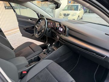 Car image 23