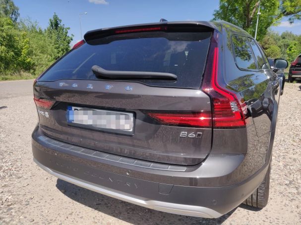 Volvo V90 Cross Country B6 AWD Ultimate 221 kW image number 6