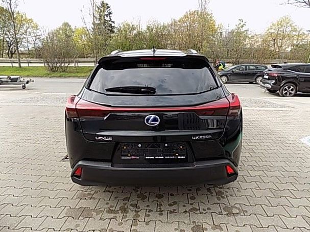 Lexus UX 250h 135 kW image number 5