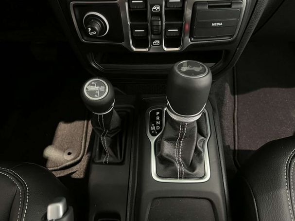 Jeep Wrangler 4xe PHEV 279 kW image number 22