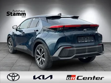 Car image 4
