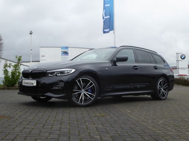 BMW 330 e Touring M Sport xDrive 215 kW image number 1