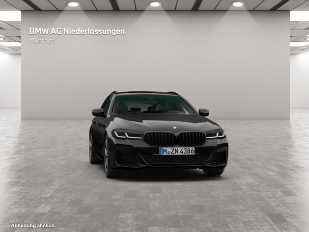 BMW 530i Touring xDrive 180 kW image number 10