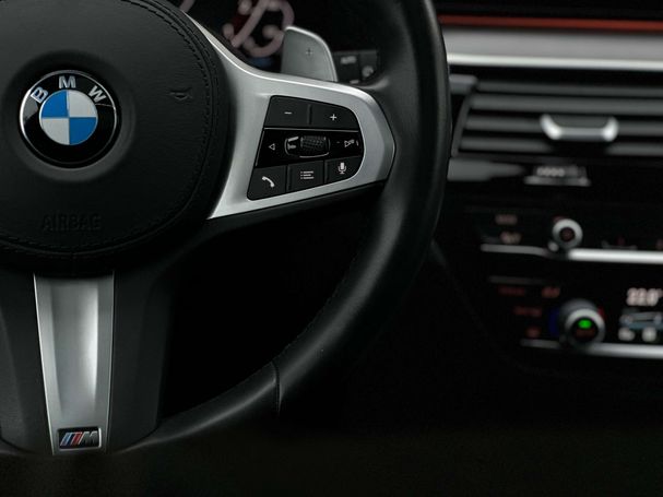 BMW 530 Touring 215 kW image number 33